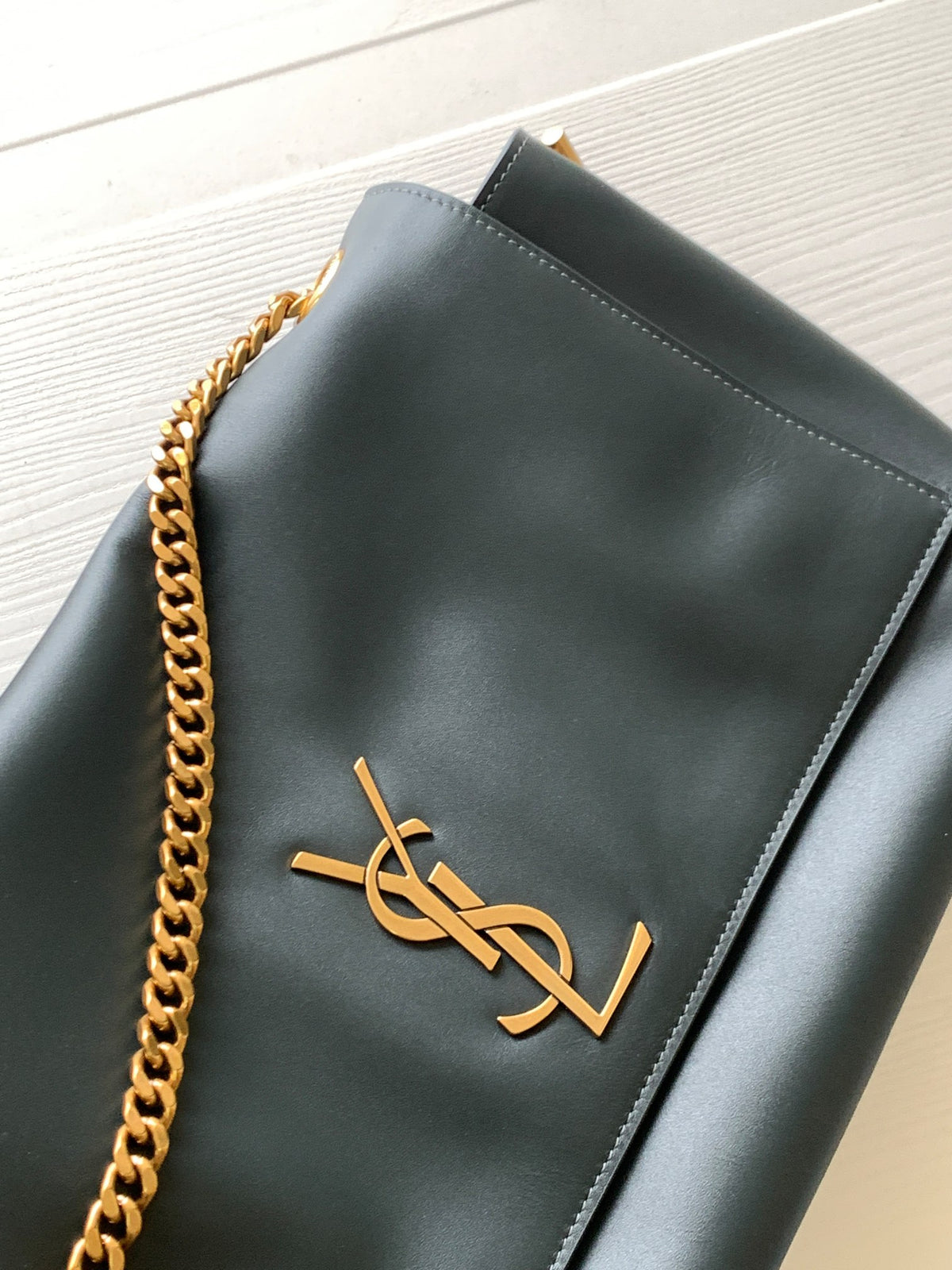 Saint Laurent Women's Kate Medium Monogram Leather Shoulder Bag - Black/Gold