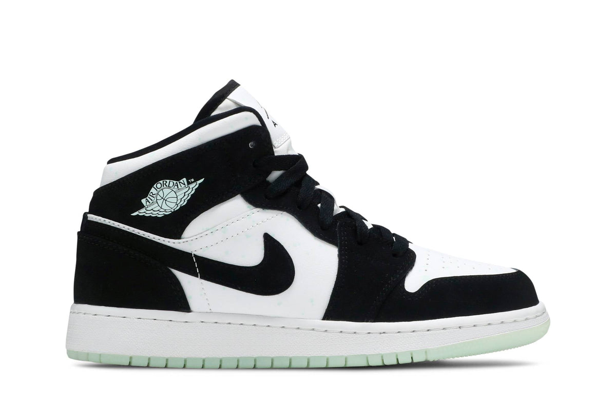 ( Grade School ) Air Jordan 1 Mid SE Glow In The Dark Panda BQ6931-103
