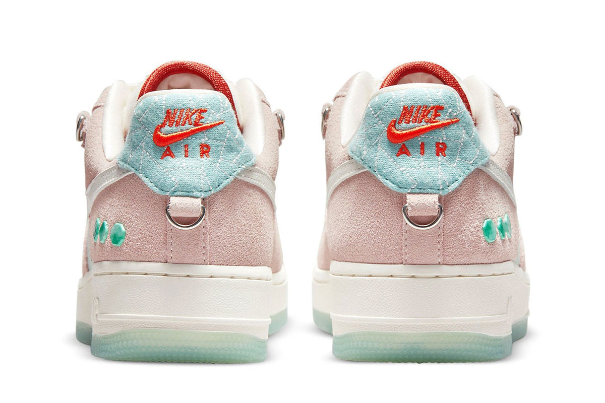 ( Women ) Nike Air Force 1 'Shapeless, Formless, Limitless' DQ5361-011