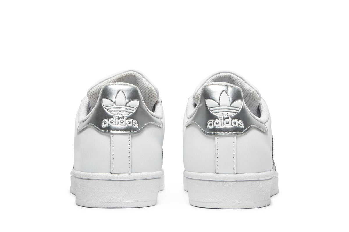 ( Women ) Adidas Superstar 'White Silver Metallic' AQ3091