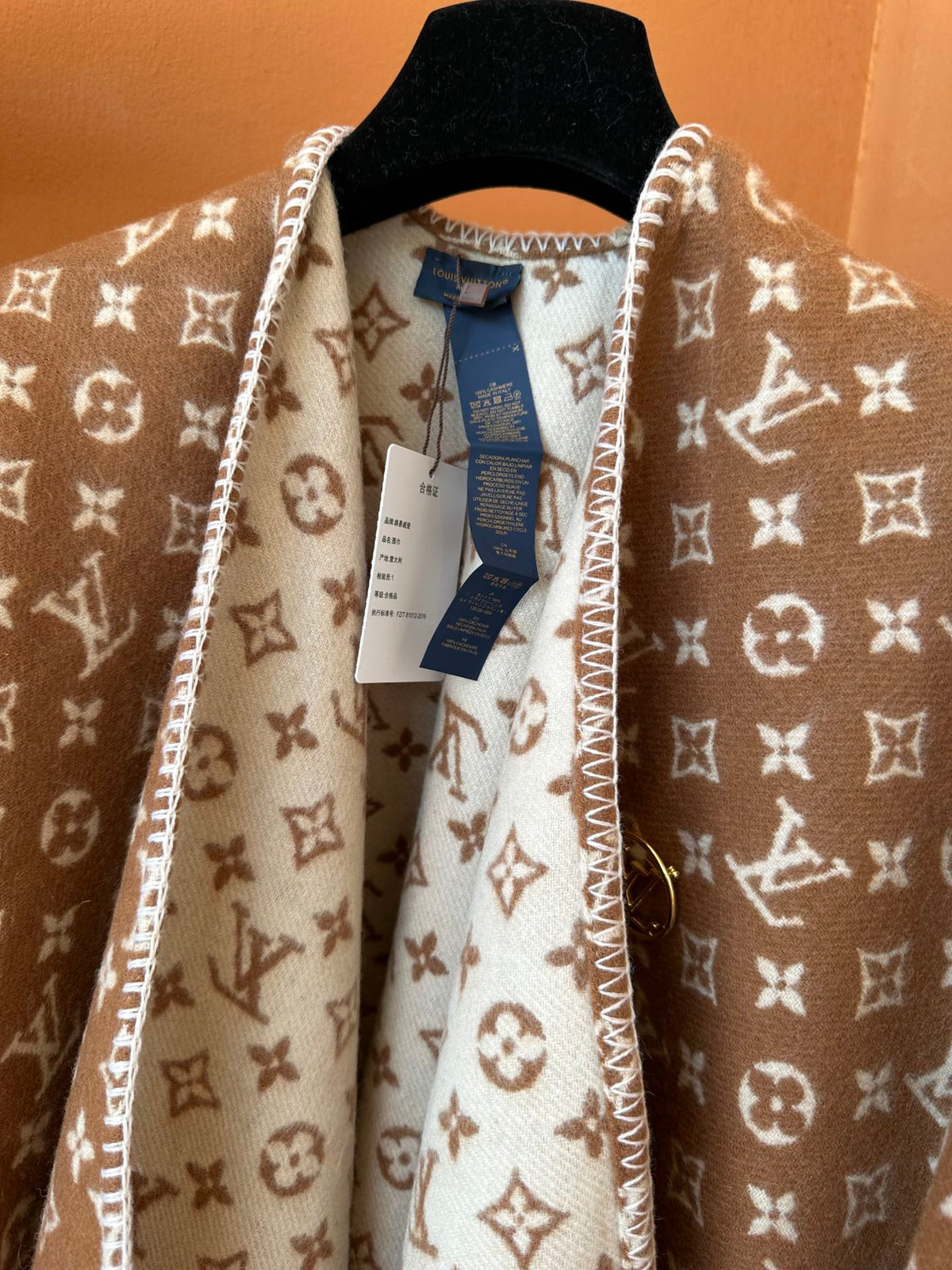 Louis Vuitton Monogram Classic Blanket - Brown and Beige Luxury Wool Cashmere Blend Throw
