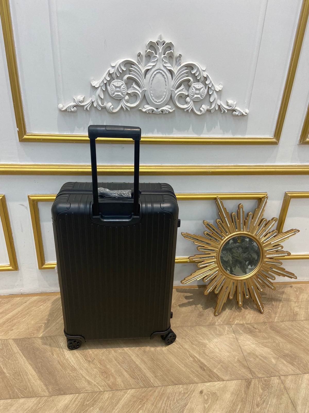 Sleek Matte Black Ribbed Hardside Spinner Travel Suitcase