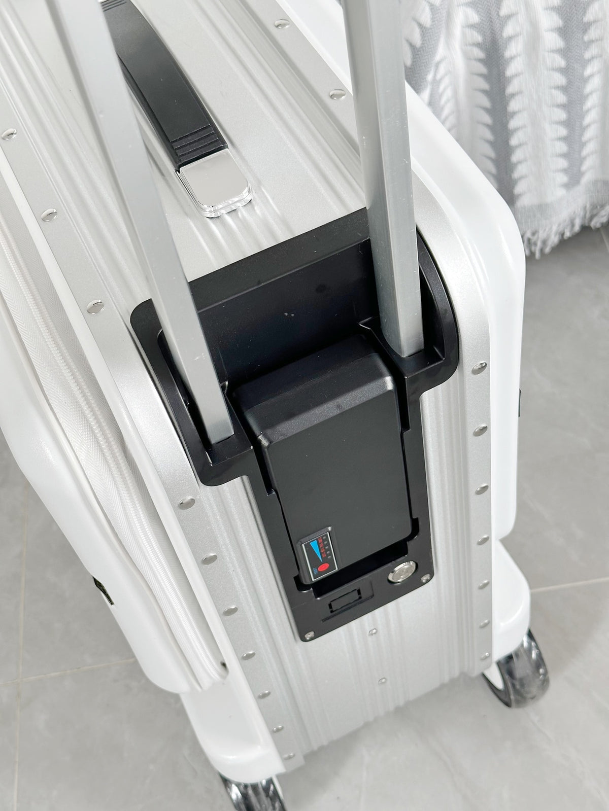 White Hardshell Kids Ride-On Scooter Suitcase for Travel